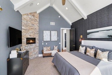 TO BE BUILT - Your bespoke luxury lakefront estate awaits--a - photo 15