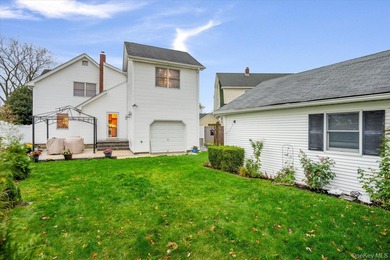 Welcome to this beautifully restored and thoughtfully updated - photo 18