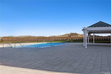 Absolutely Diamond Condition 1 Bedroom, 1 Bath Condo w/ Parking