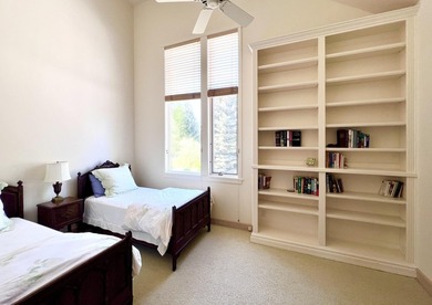 This beautiful home presents a rare opportunity to own property - photo 21