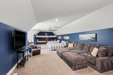 TO BE BUILT - Your bespoke luxury lakefront estate awaits--a - photo 23