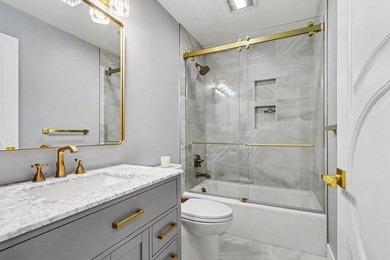 TO BE BUILT - Your bespoke luxury lakefront estate awaits--a - photo 30