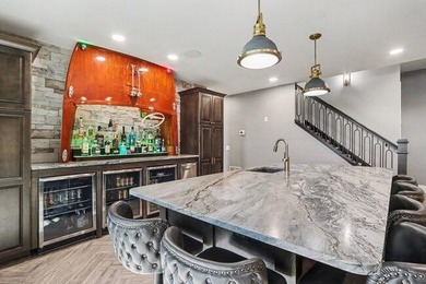 TO BE BUILT - Your bespoke luxury lakefront estate awaits--a - photo 31