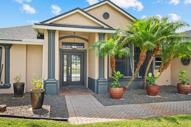 Florida living shines in this beautifully maintained pool home - photo 3