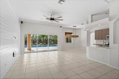 Florida living shines in this beautifully maintained pool home - photo 5