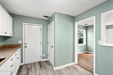 Welcome to this updated and charming 3-bedroom ranch in - photo 12