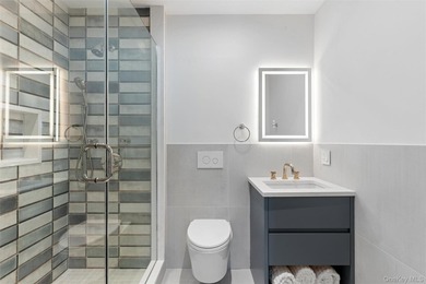 Welcome to a truly one-of-a-kind designer renovation, completely - photo 13