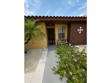 This stunning property features 3 spacious bedrooms, 2 modern - photo 6