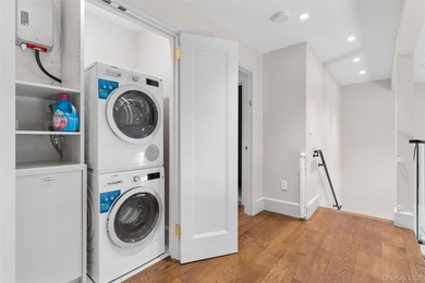 Welcome to a truly one-of-a-kind designer renovation, completely - photo 22