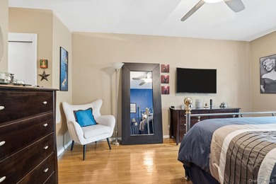 Welcome to *The Algiers,* a desirable co-op in the heart of - photo 26