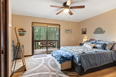 Tucked away on a peaceful cove of Lake Hiwassee in the - photo 27