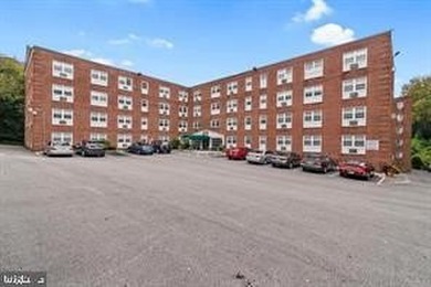 Move-In Ready 2-Bedroom Co-op Unit (E-7) Above Lincoln Drive - photo 1