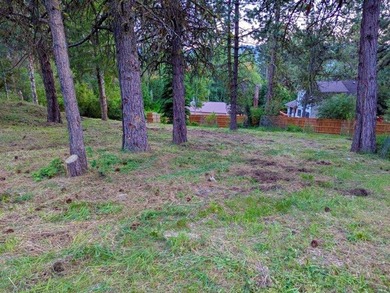 PRIME LOT WITH CITY SERVICES AT THE ROAD! Within walking - photo 4