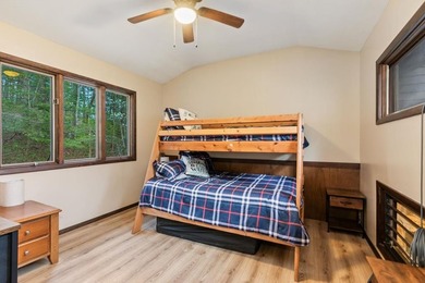 Tucked away on a peaceful cove of Lake Hiwassee in the - photo 46