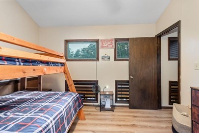 Tucked away on a peaceful cove of Lake Hiwassee in the - photo 47