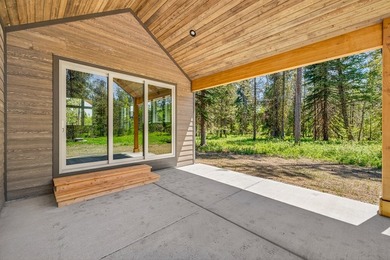 SUMMER IS COMING and this new home is MOVE-IN READY !! Deeded - photo 5