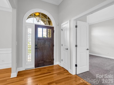 Welcome home to this beautifully maintained stucco and stone - photo 12