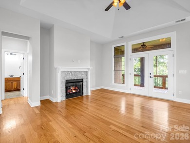 Welcome home to this beautifully maintained stucco and stone - photo 13