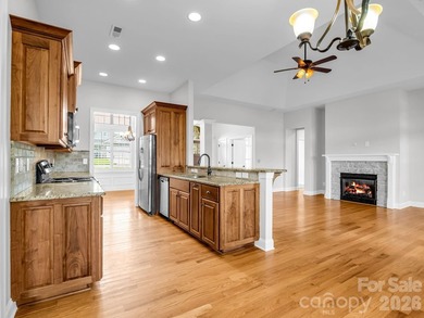 Welcome home to this beautifully maintained stucco and stone - photo 17