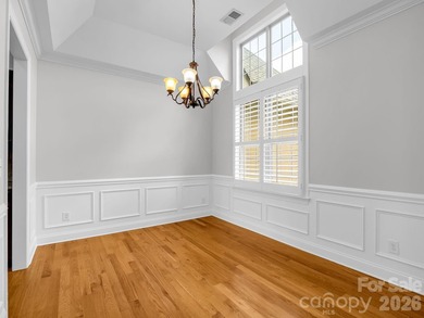 Welcome home to this beautifully maintained stucco and stone - photo 21