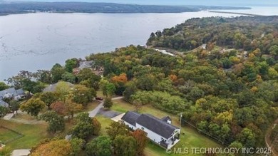 Fort Gibson Lake Home For Sale in Wagoner Oklahoma
