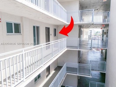 Excellent buying opportunity in Hialeah Gardens! Beautiful - photo 22