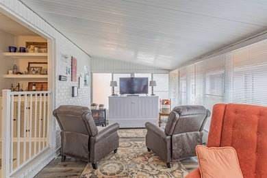 1,225 square foot Mobile is beautifully updated. 1973 2-bedroom - photo 22
