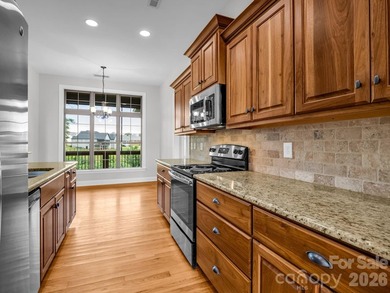 Welcome home to this beautifully maintained stucco and stone - photo 23