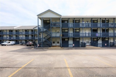 Enjoy effortless lake living in this well-kept, turn-key 1 bed - photo 24