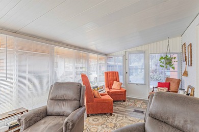 1,225 square foot Mobile is beautifully updated. 1973 2-bedroom - photo 24