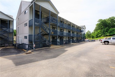 Enjoy effortless lake living in this well-kept, turn-key 1 bed - photo 25