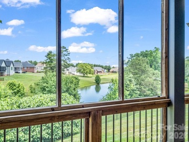 Welcome home to this beautifully maintained stucco and stone - photo 25