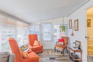 1,225 square foot Mobile is beautifully updated. 1973 2-bedroom - photo 26