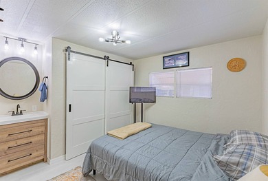 1,225 square foot Mobile is beautifully updated. 1973 2-bedroom - photo 27
