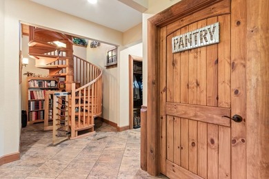 EXPERIENCE LUXURY MOUNTAIN ESTATE LIVING AT ITS FINEST on just - photo 31
