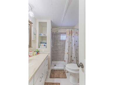 1,225 square foot Mobile is beautifully updated. 1973 2-bedroom - photo 33