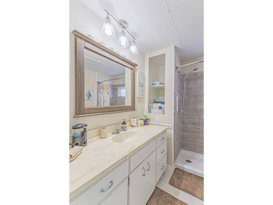 1,225 square foot Mobile is beautifully updated. 1973 2-bedroom - photo 34