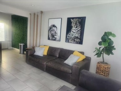 Excellent investment opportunity in a rapidly growing area of - photo 4