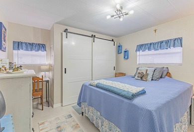 1,225 square foot Mobile is beautifully updated. 1973 2-bedroom - photo 35