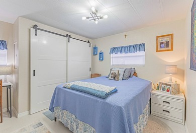 1,225 square foot Mobile is beautifully updated. 1973 2-bedroom - photo 36