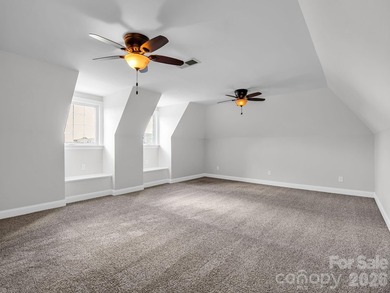 Welcome home to this beautifully maintained stucco and stone - photo 41