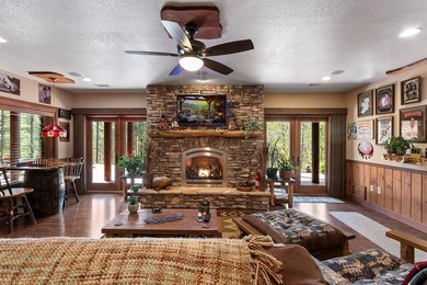 EXPERIENCE LUXURY MOUNTAIN ESTATE LIVING AT ITS FINEST on just - photo 48