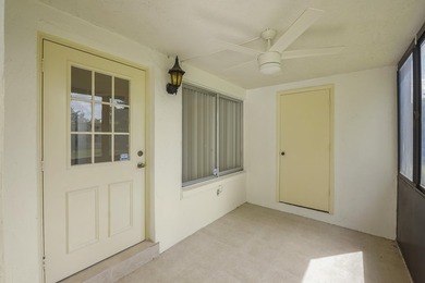 Welcome to a bright and inviting West Palm Beach residence - photo 11