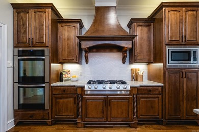 This meticulously updated 5,456 sf Craftsman w/ 5 beds, 4.5 - photo 16