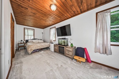 Welcome to East Lake Street at Highland Lake, where privacy - photo 22
