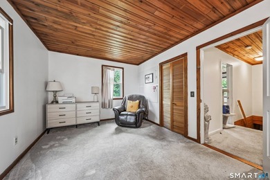 Welcome to East Lake Street at Highland Lake, where privacy - photo 23