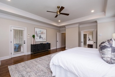 This meticulously updated 5,456 sf Craftsman w/ 5 beds, 4.5 - photo 27