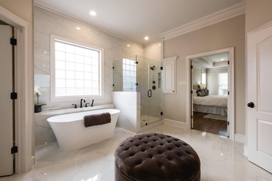 This meticulously updated 5,456 sf Craftsman w/ 5 beds, 4.5 - photo 30