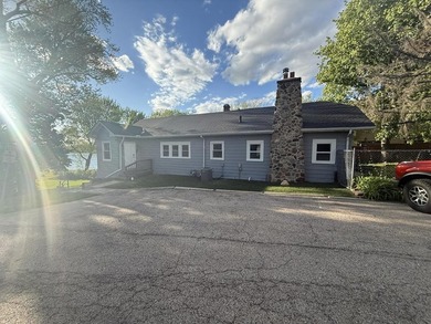 LAKEFRONT HOME, GUEST HOUSE, PRIVATE DOCK! LAKEFRONT HOME, GUEST - photo 1
