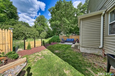 Welcome to East Lake Street at Highland Lake, where privacy - photo 35